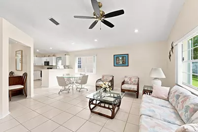 143 Cameron Court, Weston, FL 33326 - Photo 9