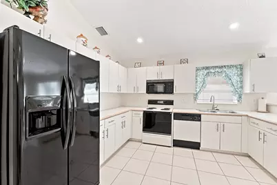 143 Cameron Court, Weston, FL 33326 - Photo 5