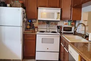 2337 NW 89th Dr, Coral Springs, FL 33065 - Photo 15