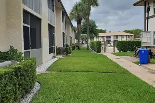 2337 NW 89th Dr, Coral Springs, FL 33065 - Photo 3