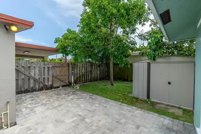 2831 N Seacrest Boulevard #B, Boynton Beach, FL 33435 - Photo 15
