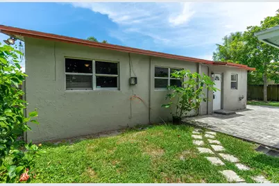 2831 N Seacrest Boulevard, Boynton Beach, FL 33435 - Photo 27