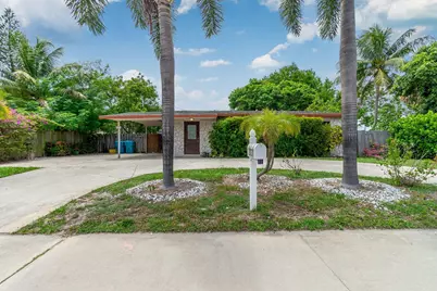 2831 N Seacrest Boulevard, Boynton Beach, FL 33435 - Photo 5