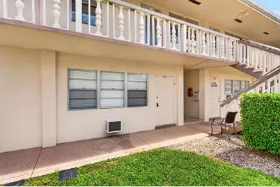 126 Norwich F, West Palm Beach, FL 33417 - Photo 3