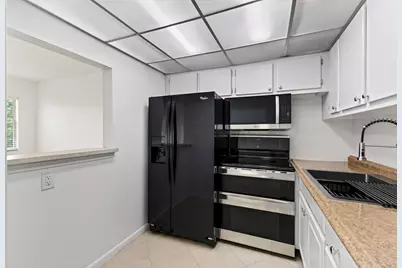 126 Norwich F, West Palm Beach, FL 33417 - Photo 11