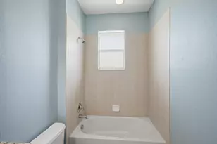 841 Bent Creek Dr, Fort Pierce, FL 34947 - Photo 9