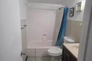 959 SE 2nd Ave, Deerfield Beach, FL 33441 - Photo 9