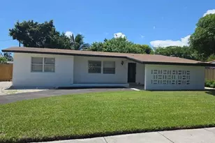920 NE 50th St, Deerfield Beach, FL 33064 - Photo 1