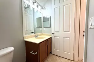 499 Corte Madera Ln, West Palm Beach, FL 33401 - Photo 9