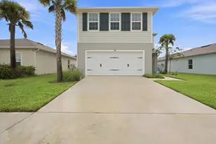 484 Cherimoya St, Fort Pierce, FL 34981 - Photo 3