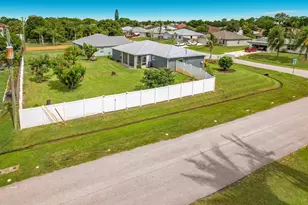 1402 SW Flounder Ln, Port Saint Lucie, FL 34953 - Photo 41