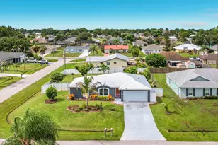 1402 SW Flounder Ln, Port Saint Lucie, FL 34953 - Photo 37