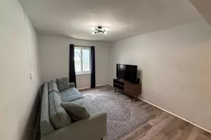 637 SW 2nd St, Hallandale Beach, FL 33009 - Photo 11