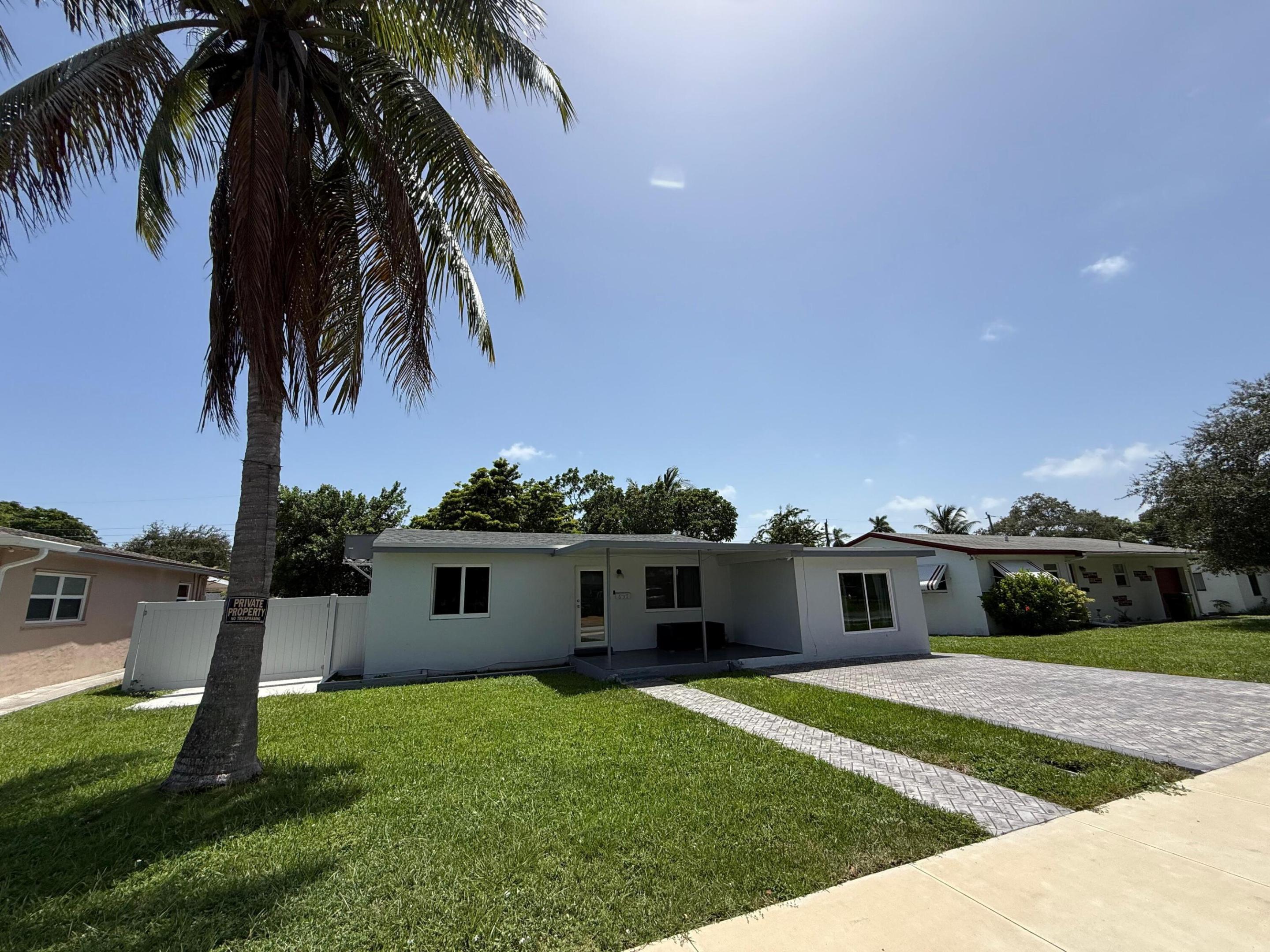 637 SW 2nd St - 637 SW 2nd St, Hallandale Beach, FL 33009 Luxury Property | Jose Angel Pina