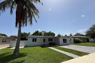 637 SW 2nd St, Hallandale Beach, FL 33009 - Photo 1