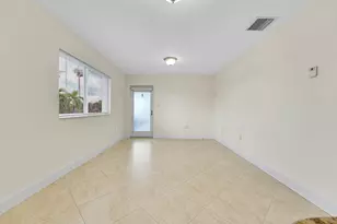 410 SW 15th St, Pompano Beach, FL 33060 - Photo 5