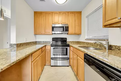 410 SW 15th Street #202, Pompano Beach, FL 33060 - Photo 7
