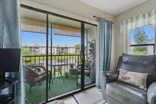1013 Green Pine Blvd, West Palm Beach, FL 33409 - Photo 15