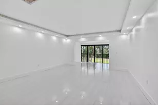 9272 Vista Del Lago, Boca Raton, FL 33428 - Photo 11