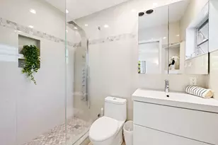 1718 SE 14th St, Fort Lauderdale, FL 33316 - Photo 7