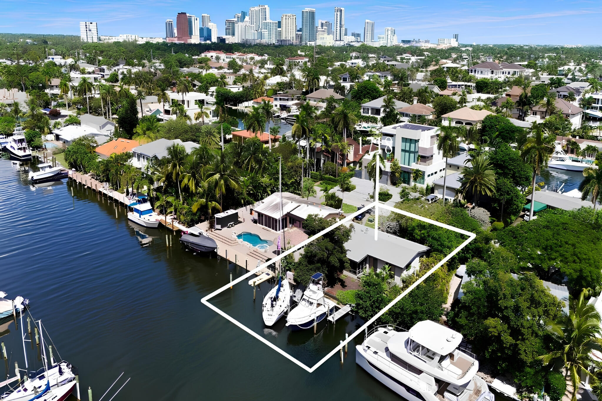 1718 SE 14th St - 1718 SE 14th St, Fort Lauderdale, FL 33316 Luxury Property | Jose Angel Pina