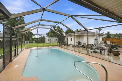 517 SE Felix Avenue, Port Saint Lucie, FL 34984 - Photo 21