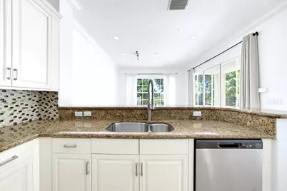 6679 NW 128th Way, Parkland, FL 33076 - Photo 9