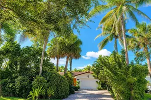 921 NW 7th St, Boca Raton, FL 33486 - Photo 1