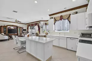 120 Isola Cir, Royal Palm Beach, FL 33411 - Photo 27