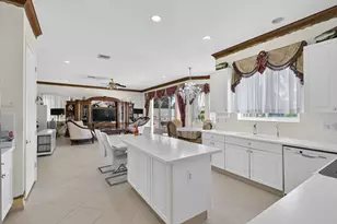 120 Isola Cir, Royal Palm Beach, FL 33411 - Photo 27