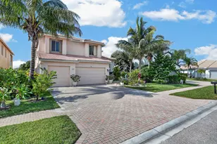120 Isola Cir, Royal Palm Beach, FL 33411 - Photo 3