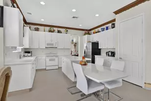 120 Isola Cir, Royal Palm Beach, FL 33411 - Photo 29