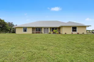 10650 Carlton Rd, Port Saint Lucie, FL 34987 - Photo 11