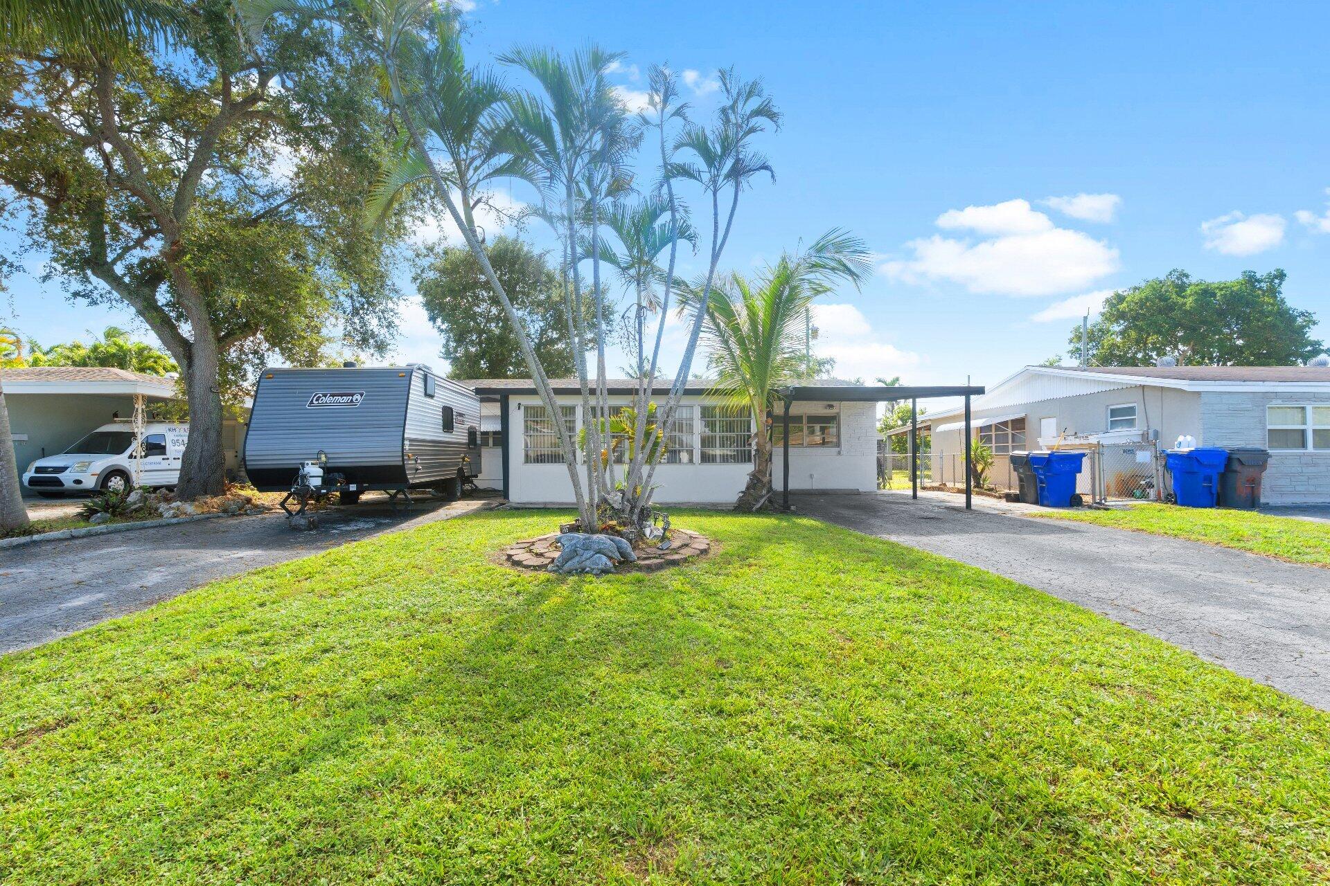 2220 N 57th Terrace - 2220 N 57th Terrace, Hollywood, FL 33021 Luxury Property | Jose Angel Pina