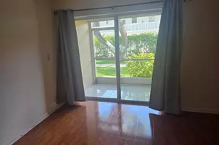 959 SE 2nd Ave, Deerfield Beach, FL 33441 - Photo 5