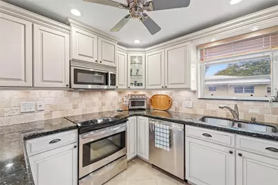 2748 NE 28th #10, Lighthouse Point, FL 33064 - Photo 7