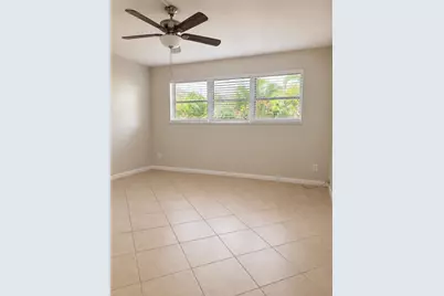 665 Glouchester Street #Apt 17, Boca Raton, FL 33487 - Photo 5