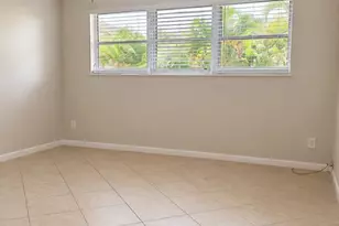 665 Glouchester St, Boca Raton, FL 33487 - Photo 5
