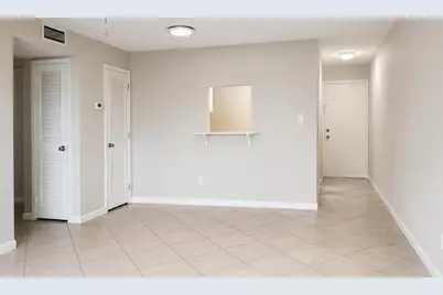665 Glouchester Street #Apt 17, Boca Raton, FL 33487 - Photo 3