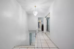 16470 NE 27th Pl, North Miami Beach, FL 33160 - Photo 15