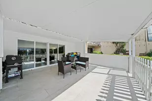 16470 NE 27th Pl, North Miami Beach, FL 33160 - Photo 11