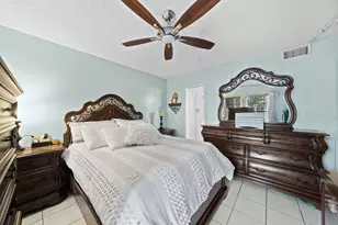 16470 NE 27th Pl, North Miami Beach, FL 33160 - Photo 21