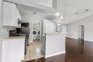 717 Tulip Dr, Sebastian, FL 32958 - Photo 3