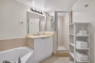 16699 Collins Ave, Sunny Isles Beach, FL 33160 - Photo 11