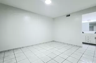 20015 NE 3rd Ct, Miami, FL 33179 - Photo 7
