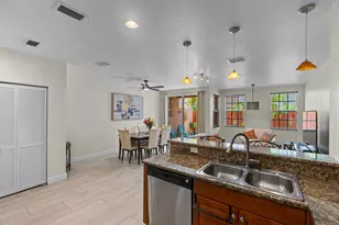 213 Las Brisas Cir, Sunrise, FL 33326 - Photo 3