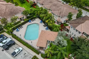 213 Las Brisas Cir, Sunrise, FL 33326 - Photo 53