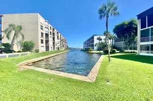 200 Waterway Dr S, Lantana, FL 33462 - Photo 1