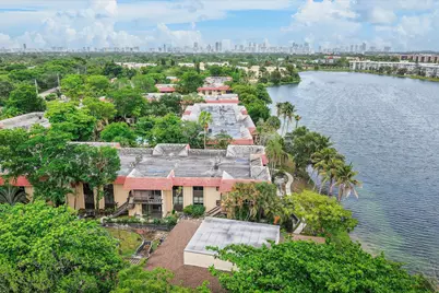 740 NE 199th Street #205G, Miami, FL 33179 - Photo 25