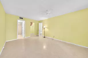 7807 Golf Cir Dr, Margate, FL 33063 - Photo 23